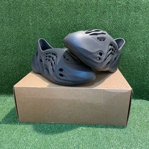YZZY Foamrunner “Onyx”